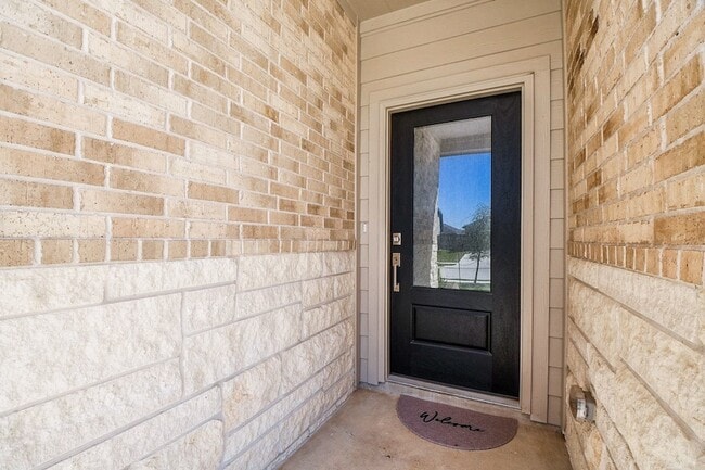 Photo - 26610 Coast Redwood Dr
