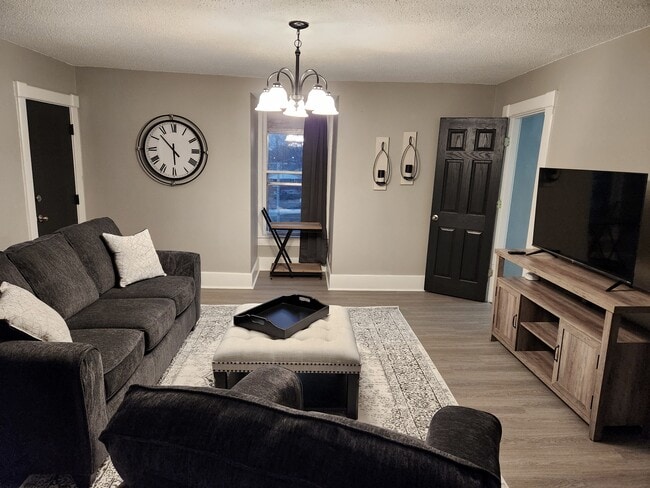 Apartment 8 - Summer Street Apartments