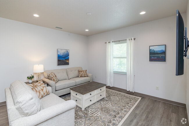 2BD, 2BA - 985SF - Living Room - Terrace Place Apartments