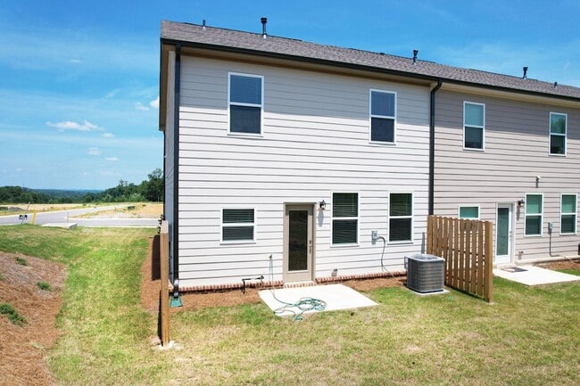 Photo - 5010 Highwood Dr