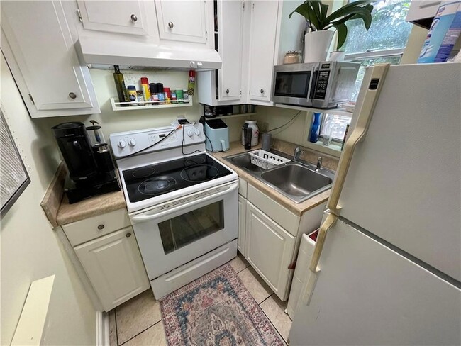 Photo - 1462 State St