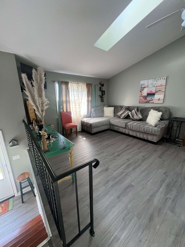 Building Photo - 12995 Barreda Blvd Unit SI ID1520893P