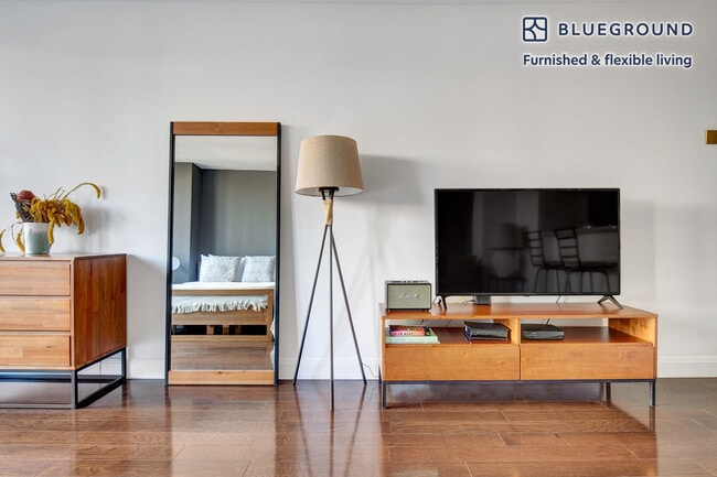 Photo - 200 E 82nd St Unit FL8-ID240