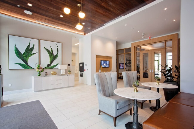 Photo - North Hollow