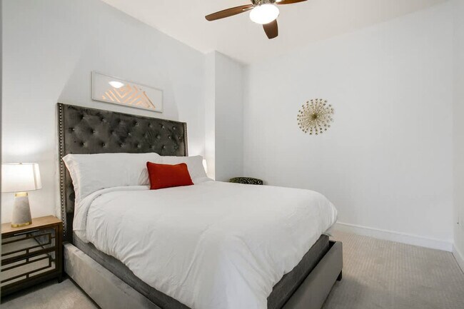 Photo - 101 Bowen St Unit ID1297788P