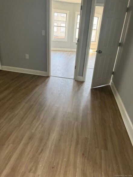 Photo - 2336 Barnum Ave