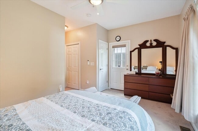 Photo - 000 Confidential St