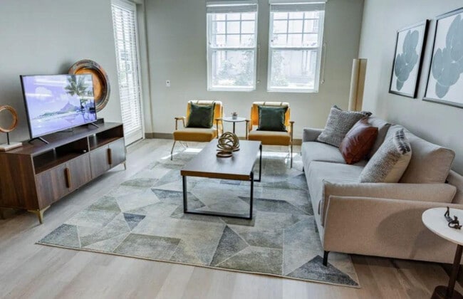 Building Photo - 920 Bayswater Ave Unit ID1355271P