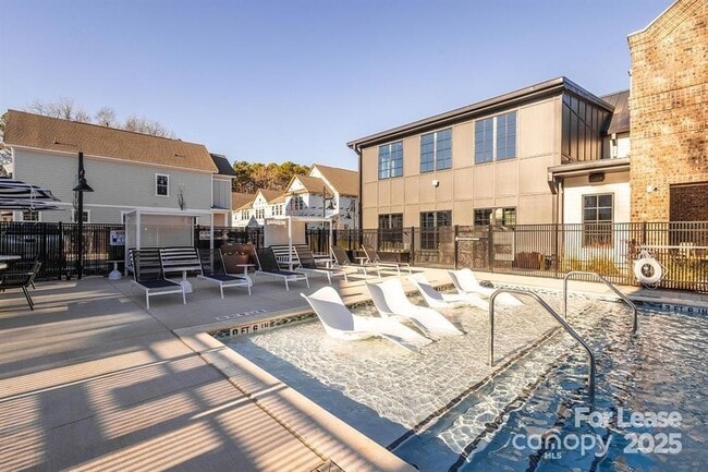 Photo - 3110 Doe River Wy