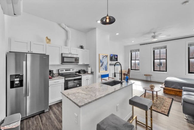 Photo - 18 W Elder St Unit ID1056095P