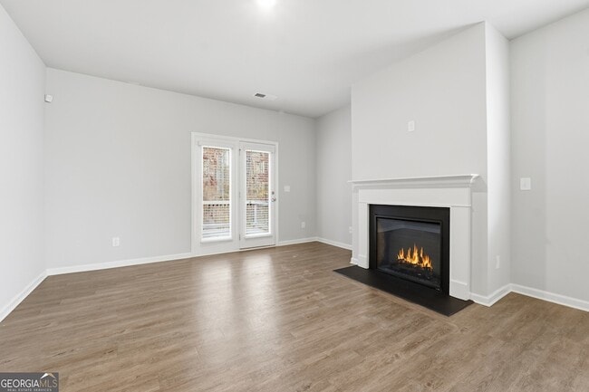 Photo - 6615 Bluffview Dr