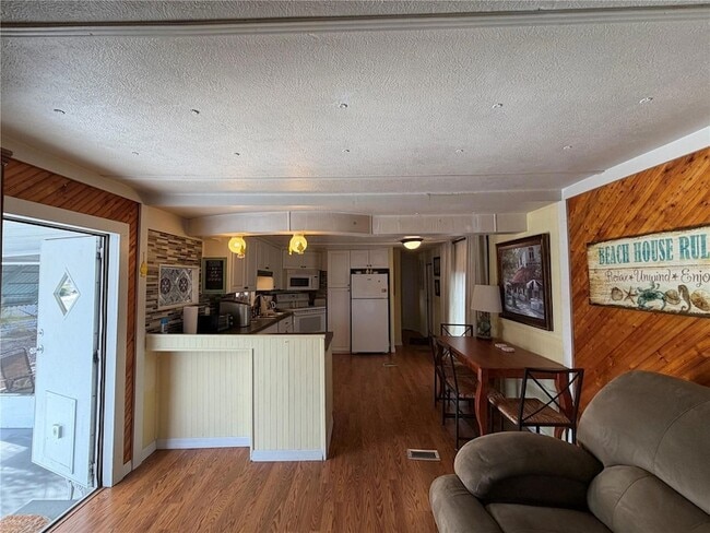 Photo - 3311 Eileen Dr