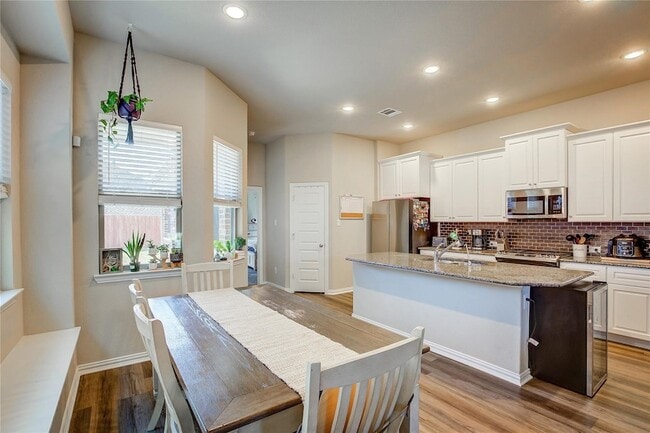 Photo - 3916 Ford Dr