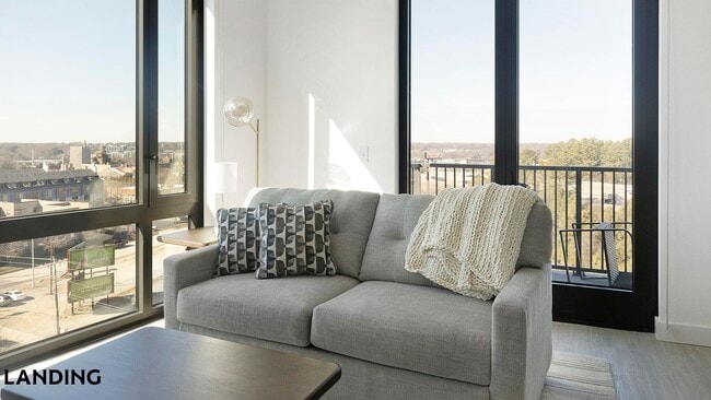 Photo - 1007 S Mint St Unit 910