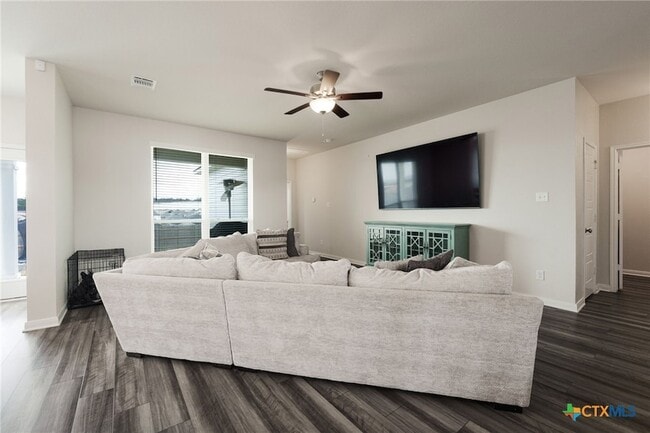 Photo - 445 Appalachian Trl