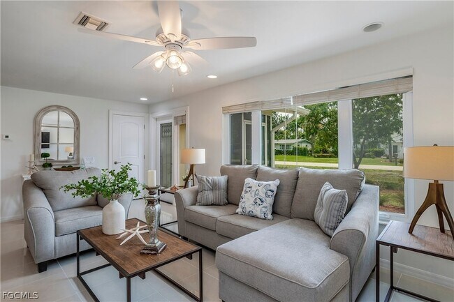 Photo - 2255 Gorham Ave