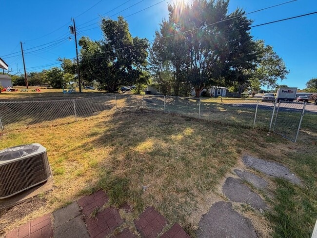 Photo - 67 Mundt St
