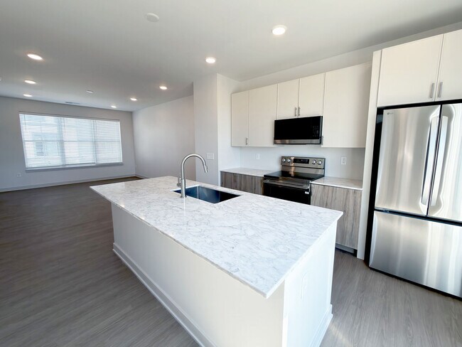 Photo - Whitman Villas