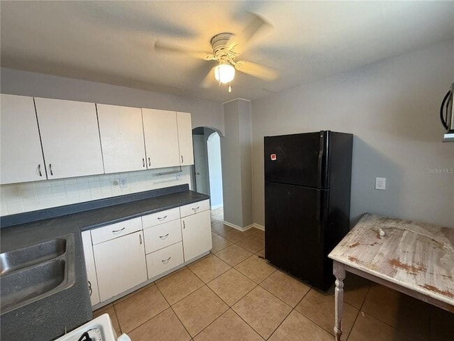 Photo - 370 3rd St NW