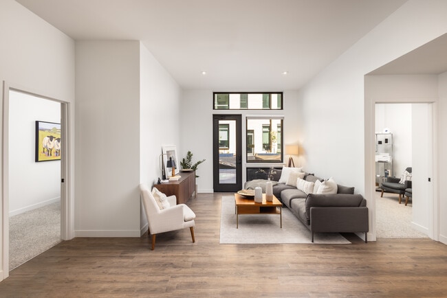 Photo - Boulder Commons