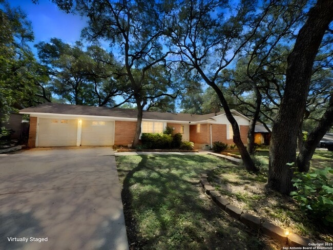 Building Photo - 11022 Dreamland Dr