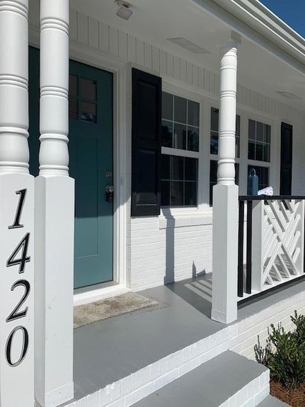 Photo - 1420 Central Dr