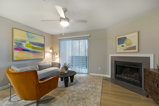 2BR, 2BA - 1,101SF - B2 - Living Room - The Jaxon