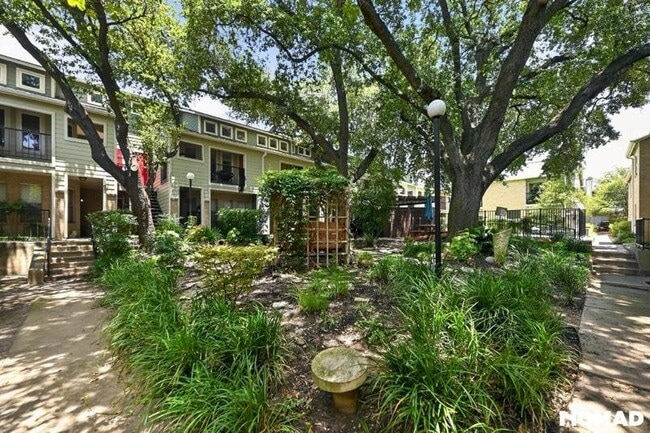 Photo - 2104 Cullen Ave Unit 202