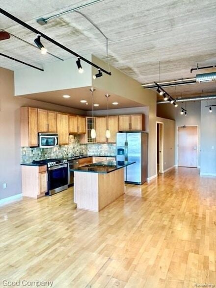 Photo - 350 N Main St Unit 605