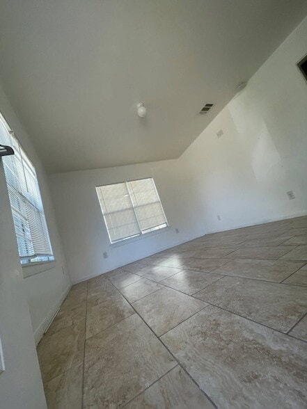 Photo - 3626 Carpenter Ave