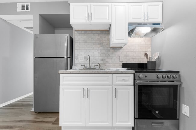 Photo - McGowan Flats