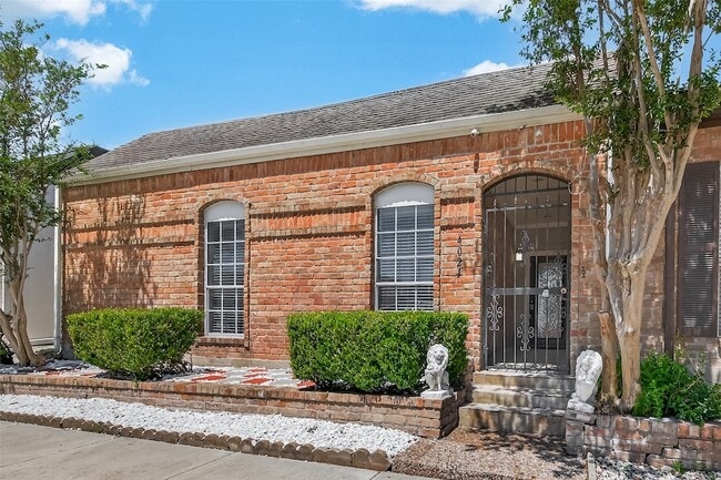 Building Photo - 4024 Breakwood Dr