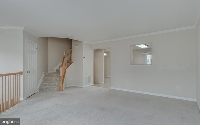 Photo - 105 Raphael Ct