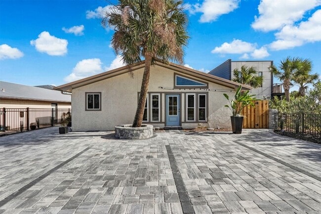 Photo - 338 Tarpon Ave