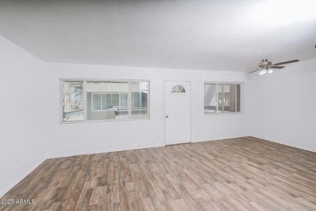 Photo - 2690 N 43rd Ave