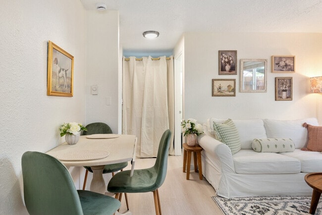 Photo - 838 SE Tacoma St Unit SI ID1471544P