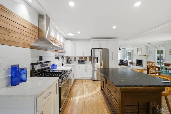 Photo - 730 Nagel Dr