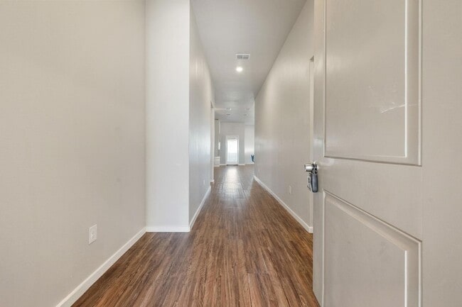 Photo - 2107 Kirksey Ave
