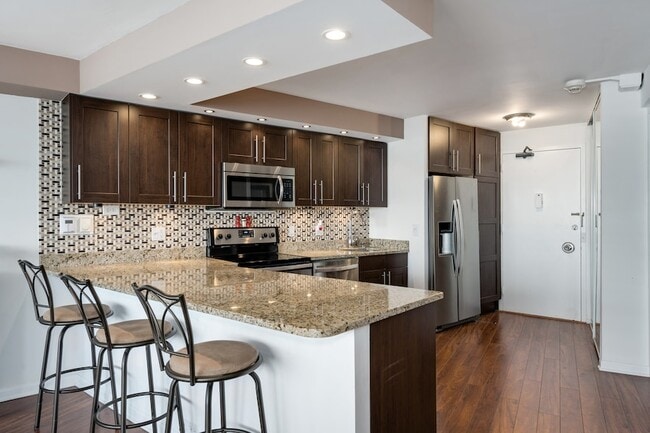 Photo - 300 N State St Unit 5502