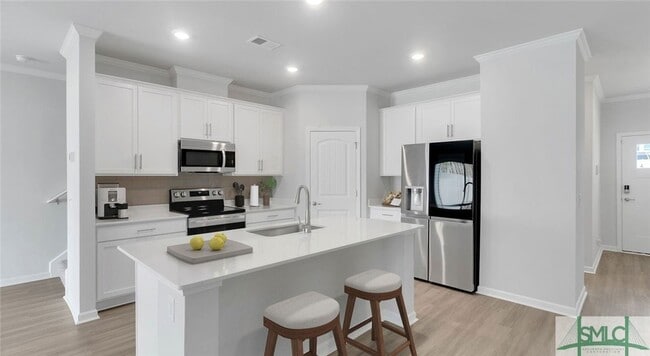 Photo - 100 Slade St