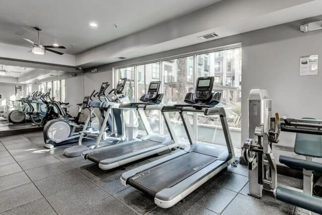 Photo - 2901 Indiana St Unit ID1289465P