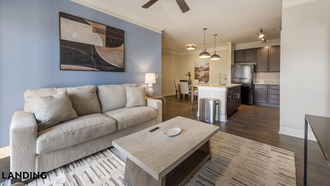 Building Photo - 3000 Daventry Cir Unit 11115