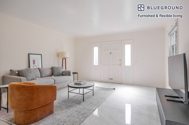 Building Photo - 136 S Roxbury Dr Unit FL1-ID1364