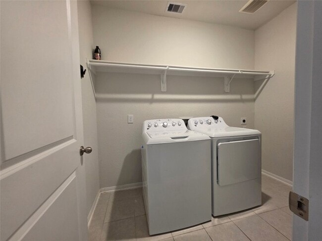 Photo - 3414 Riverside Glen Ln