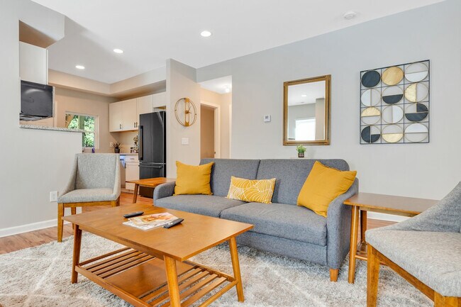 Photo - 947 Palmetto Ave SW Unit SI ID1609609P