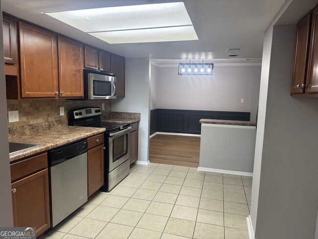 Photo - 2207 Surrey Ct