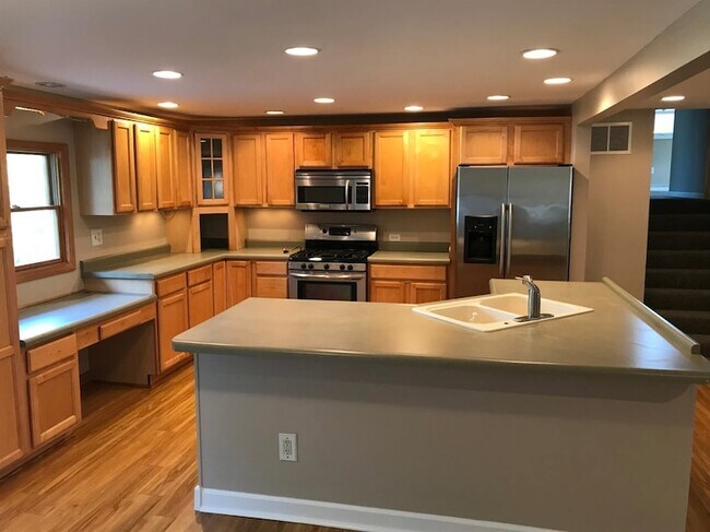 Photo - 6735 Van Buren Pl