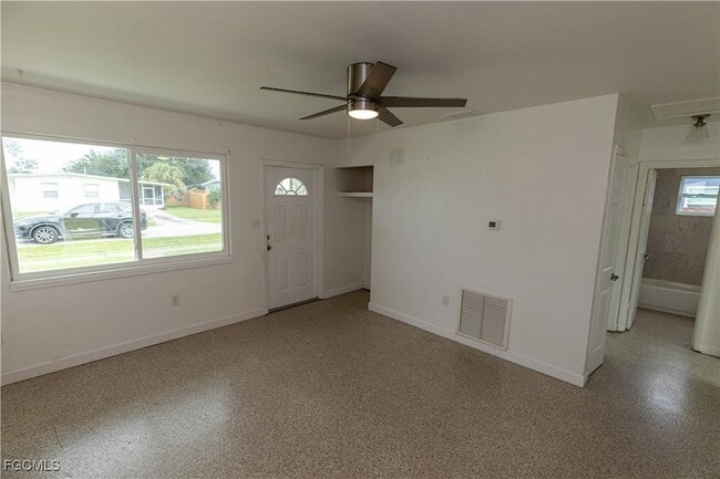 Photo - 21043 Bersell Ave