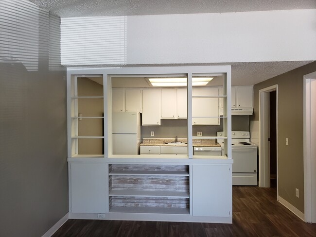 Photo - Redwood Hollow