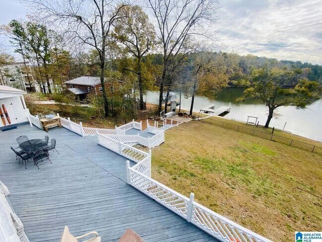 Photo - 992 Clear Creek Dr